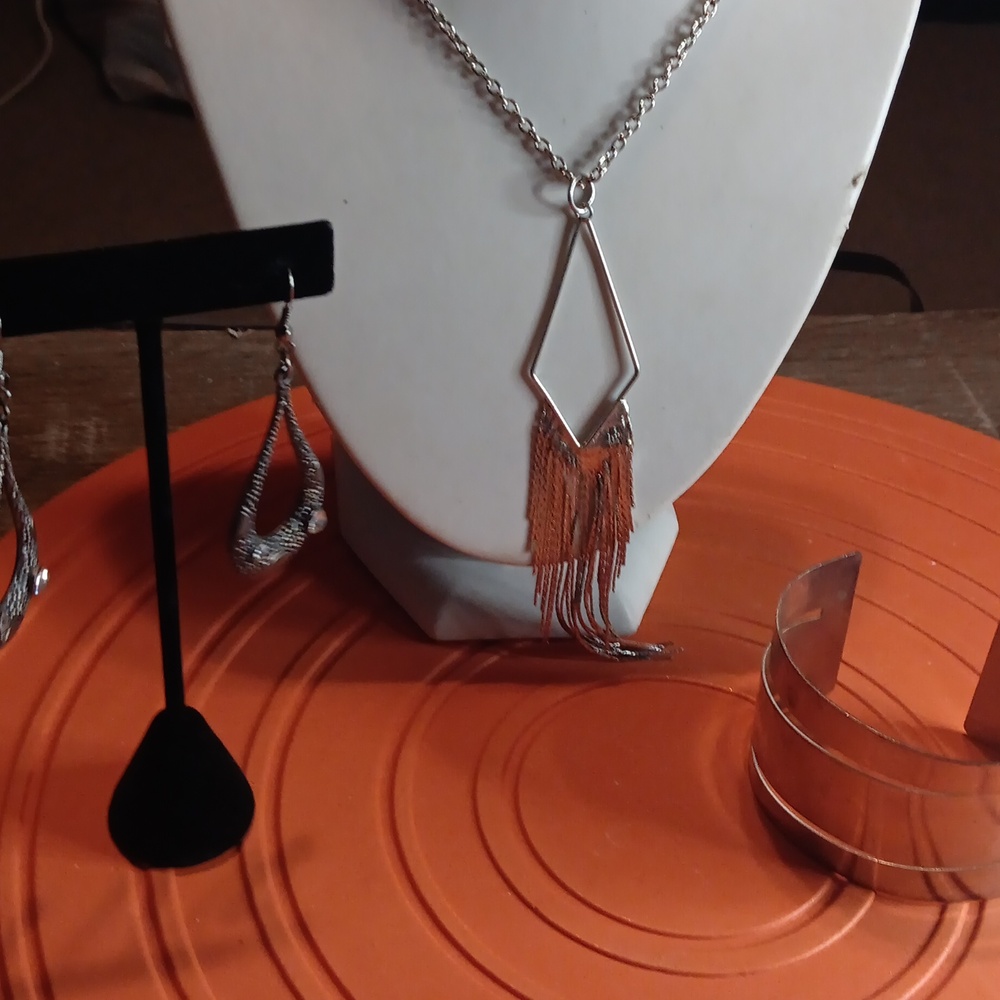 Silver jewelry set